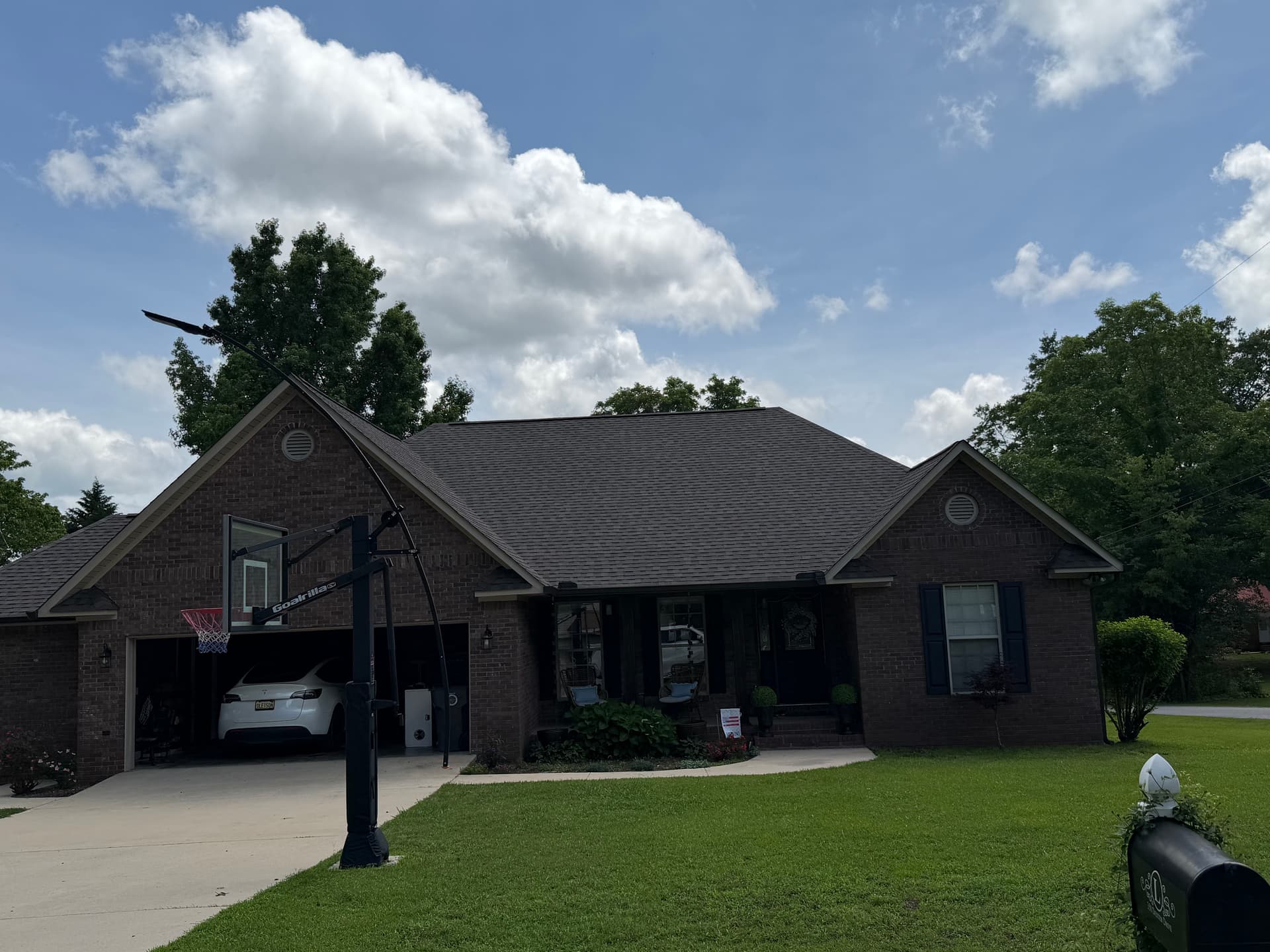 Tear-Off and Shingle Reinstall on a Winfield Home image