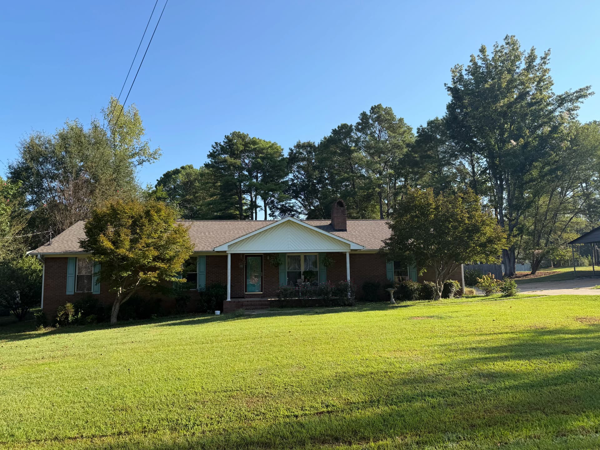 Full Roof Replacement on a Fayette AL Brick Ranch image