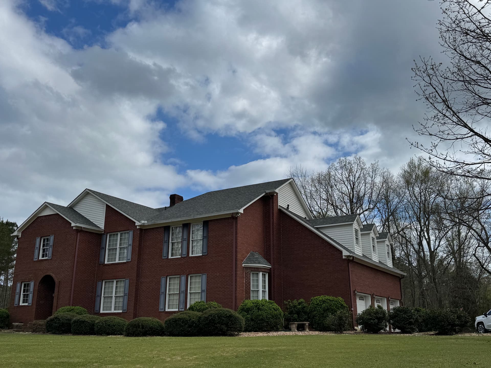 Beautiful New Roof Installation in Winfield AL image
