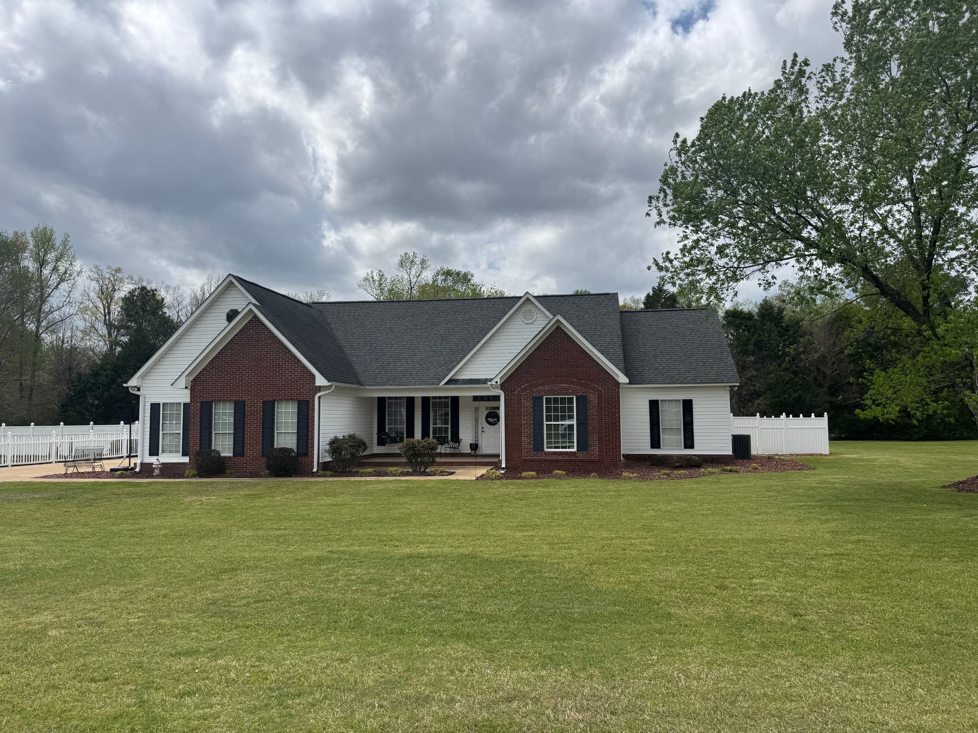 Fresh Shingle Roof Completed on Fayette AL Home image